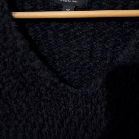 Kenneth Cole Reaction V-neck Sweater - Picture 3 of 5